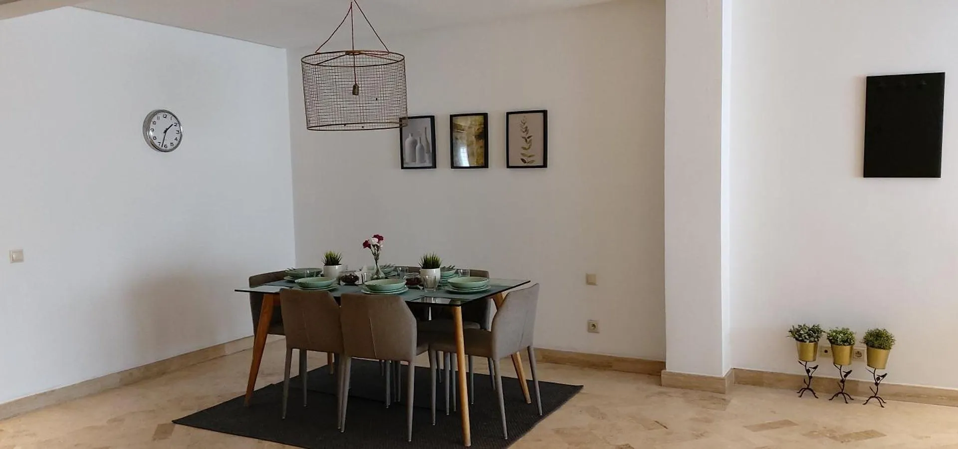 Amazing Stay With 2 Suites, Balcony And View, Casablanca Apartment