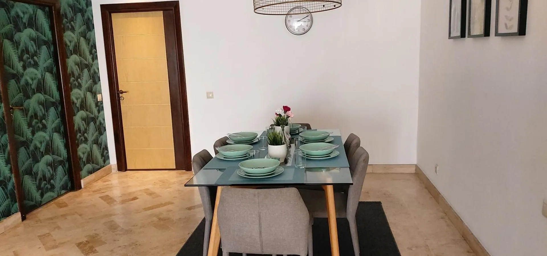 Amazing Stay With 2 Suites, Balcony And View, Casablanca